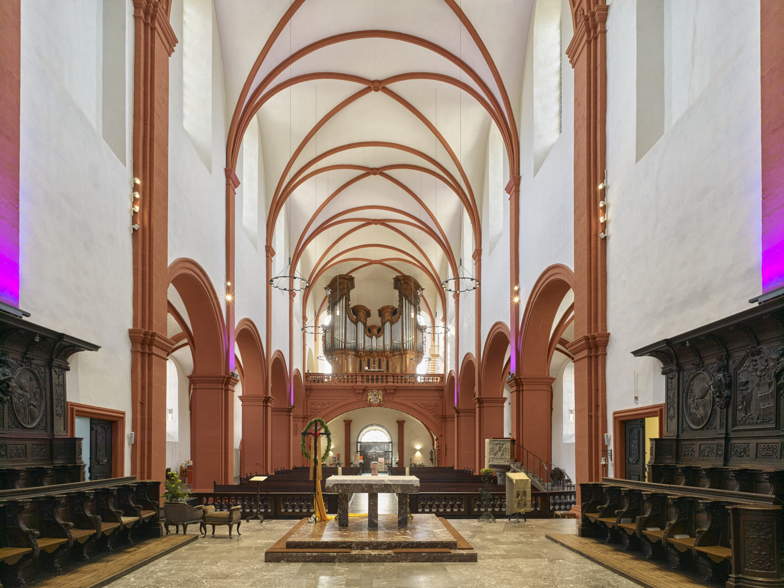 Innenraum Basilika St. Salvator in Prüm